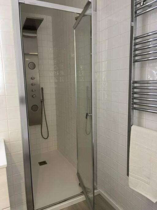 Modern 1 Bedroom City Center Aveiro Apartment المظهر الخارجي الصورة