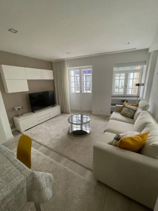 Modern 1 Bedroom City Center Aveiro Apartment المظهر الخارجي الصورة